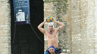 Vaterpolo utakmica na Forumu ispred crkve Sv. Donata, Foto: Filip Brala/PIXSELL