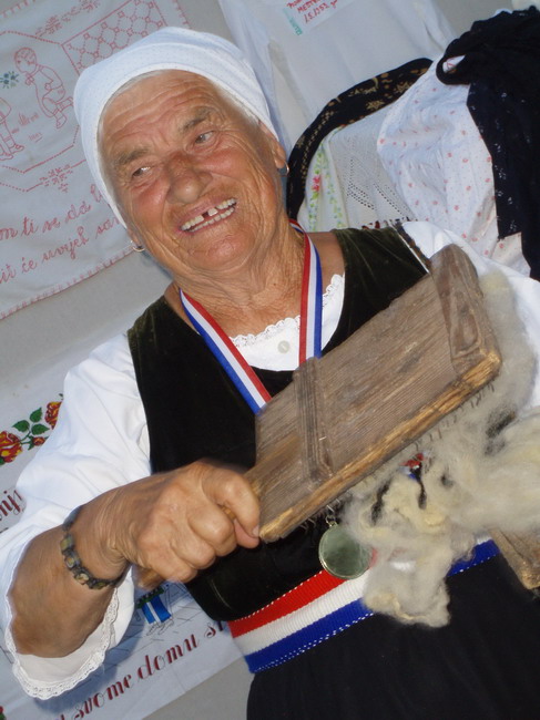 Materine uzance, Pakostabe 6.7.2008. Materine uzance, Pakostabe 6.7.2008.