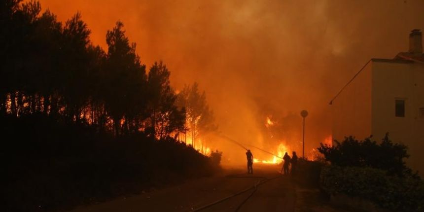 Žrnovnica: Vatra je sve bliže Splitu, nebo je prekriveno dimom Žrnovnica: Vatra je sve bliže Splitu, nebo je prekriveno dimom
