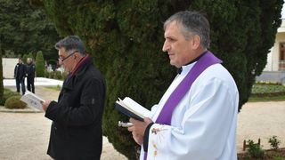 Polaganje vijenaca Polaganje vijenaca