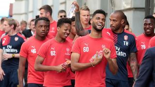 Legendarni Thierry Henry i juniori FC Arsenala prošetali Zagrebom, Photo: Patrik Maček/PIXSELL Legendarni Thierry Henry i juniori FC Arsenala prošetali Zagrebom, Photo: Patrik Maček/PIXSELL