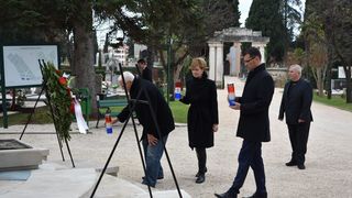 Polaganje vijenaca Polaganje vijenaca