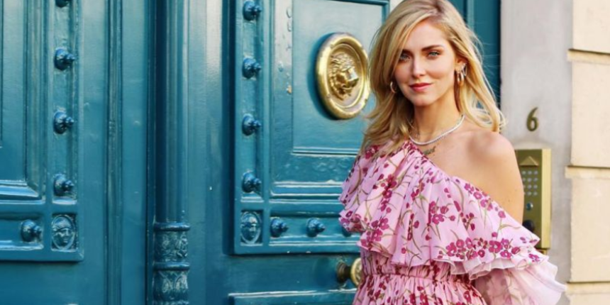 Žena, kosa, moda, odjeća Žena, kosa, moda, odjeća