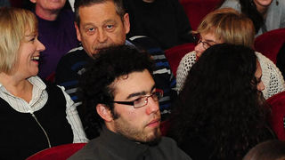 Zadar, 21.01.2013. snimio: Nenad Marčev
TEATAR EXIT, Zagreb
Saša Anočić
KAUBOJI
redatelj: Saša Anočić
igraju: Živko Anočić, Matija Antolić,
Hrvoje Barišić, Krunoslav Klabučar,
Rakan Rushaidat, Radovan Ruždjak i Ivana Rushaidat
izvan pre Zadar, 21.01.2013. snimio: Nenad Marčev
TEATAR EXIT, Zagreb
Saša Anočić
KAUBOJI
redatelj: Saša Anočić
igraju: Živko Anočić, Matija Antolić,
Hrvoje Barišić, Krunoslav Klabučar,
Rakan Rushaidat, Radovan Ruždjak i Ivana Rushaidat
izvan pre