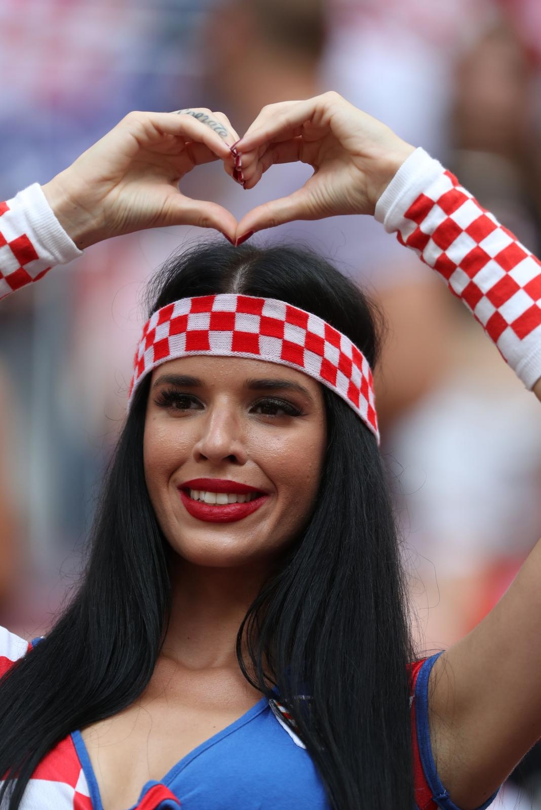 Hrvatski navijači briljiraju na tribinama stadiona Lužnjiki