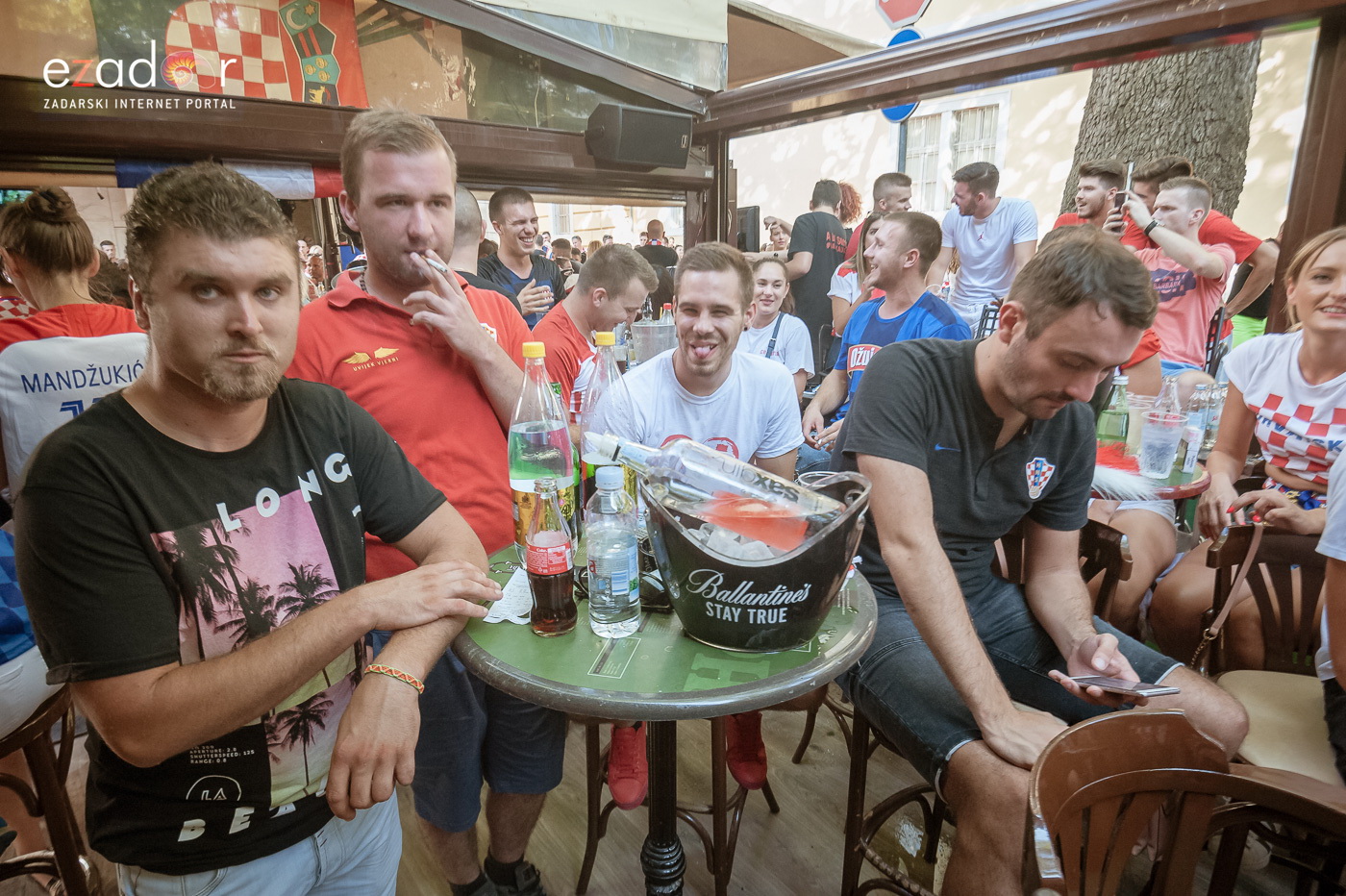 Navijačko ludilo u Zadru za vrijeme i nakon finala Svjetskog prvenstva Navijačko ludilo u Zadru za vrijeme i nakon finala Svjetskog prvenstva