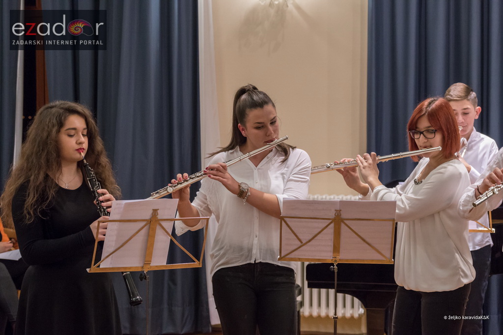 Božićni koncert mladih ansambala Glazbene škole Blagoje Bersa