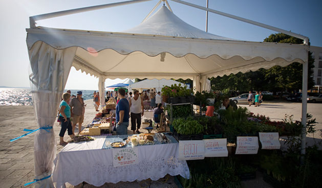 ‘Proizvodi hrvatskog sela – ZADAR 2011.’ (foto:Saša Čuka)