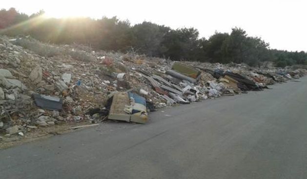 Inspekcija zaštite okoliša: Općina Vir i Zadarska županija još nisu postupili po rješenju, odnosno nisu uklonili otpad