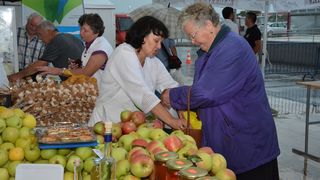 Prva godišnjica rada Seljačke tržnice, foto: Iva Perinčić Prva godišnjica rada Seljačke tržnice, foto: Iva Perinčić