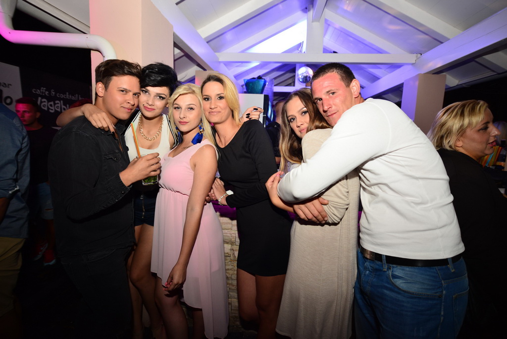 Nostromo & Vagabundo Vir: DJ Djuka i Led robot Nostromo & Vagabundo Vir: DJ Djuka i Led robot