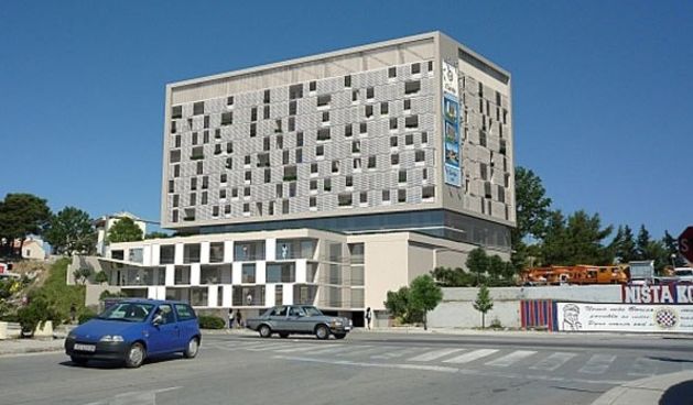 Zgrada ‘zviždi’ kao da uzlijeće avion, foto: elanija.hr