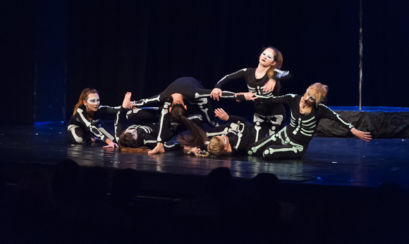 Pole/Chair/Dance show “Mental” @ HNK Zadar, 12.3.2016 – Foto: Ivan Toman Pole/Chair/Dance show “Mental” @ HNK Zadar, 12.3.2016 – Foto: Ivan Toman