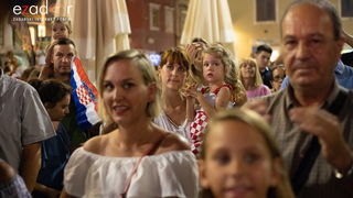 Svečani doček svjetskih prvaka Mihovila i Šime Fantele na Narodnom trgu Svečani doček svjetskih prvaka Mihovila i Šime Fantele na Narodnom trgu