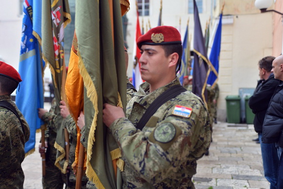 Svečani mimohod postrojbi u povodu proslave 23. obljetnice VRO Maslenica. Foto: Iva Perinčić