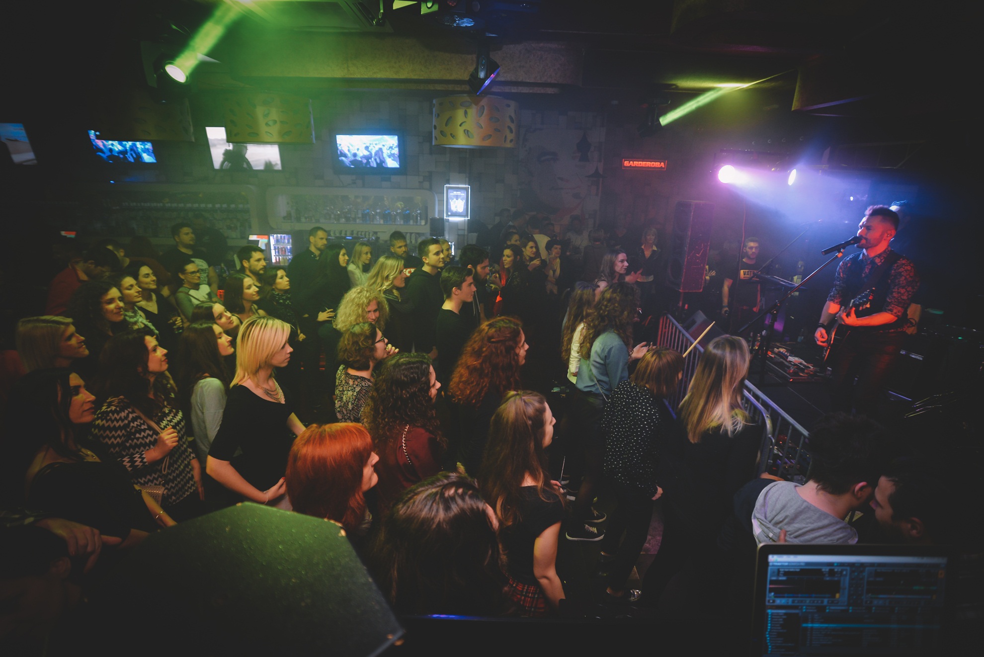 Vatra i Epilog u Maraschino baru, Foto: Iva Perinčić Vatra i Epilog u Maraschino baru, Foto: Iva Perinčić