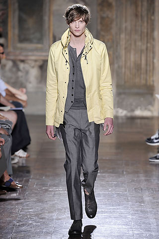 John Varvatos proljeće/ljeto 2010 (Moda.hr) John Varvatos proljeće/ljeto 2010 (Moda.hr)