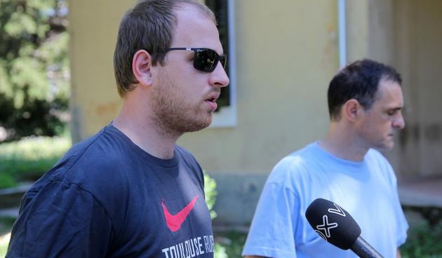 20.06.2013., Zadar – Akcija ciscenja narkomanskih sprica u parku na Brodarici pokraj Sfinge. Photo: Filip Brala/PIXSELL Autor  Filip Brala/PIXSELL KLJUČNE RIJEČI  ciscenje, sfinga, Brodarica, akcija mladih, narkomanija