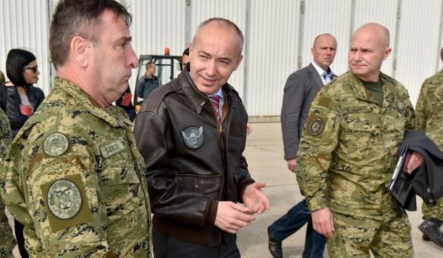 U Zracnoj bazi Zemunik odrzana je prezentacija pocetka letacke obuke na helikopterima OH-58D Kiowa Warrior koji su donacija americke vojske. Prezentaciji je naocio ministar obrane RH Damir Krsticevic koji je sudjelovao u trenaznom letu