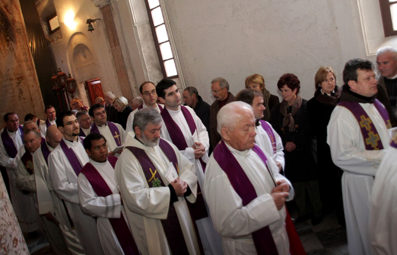 Posljednji ispraćaj nadbiskupa Marijana Oblaka