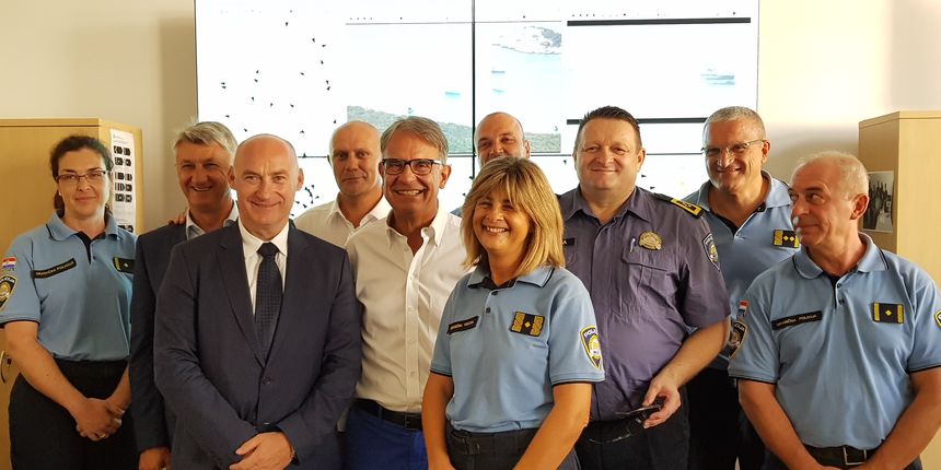 Ministar turizma Gari Cappelli posjetio je Zadarsku županiju i Stožer za provedbu mjera sigurnosti tijekom turističke sezone Ministar turizma Gari Cappelli posjetio je Zadarsku županiju i Stožer za provedbu mjera sigurnosti tijekom turističke sezone