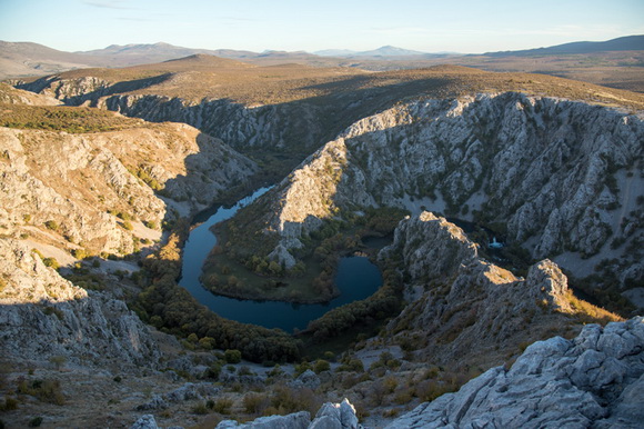 Đir do kraških ljepotica Krupe i Zrmanje, Foto: Vinko Pešić Đir do kraških ljepotica Krupe i Zrmanje, Foto: Vinko Pešić