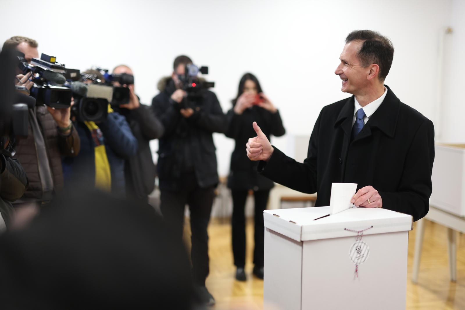 Dragan Primorac u drugom krugu glasovao na predsjedničkim izborima