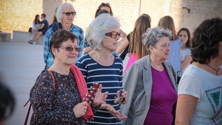 Glazbeno scenski nastup “Iskra ljubavi za mir” i grupna meditacija na Forumu