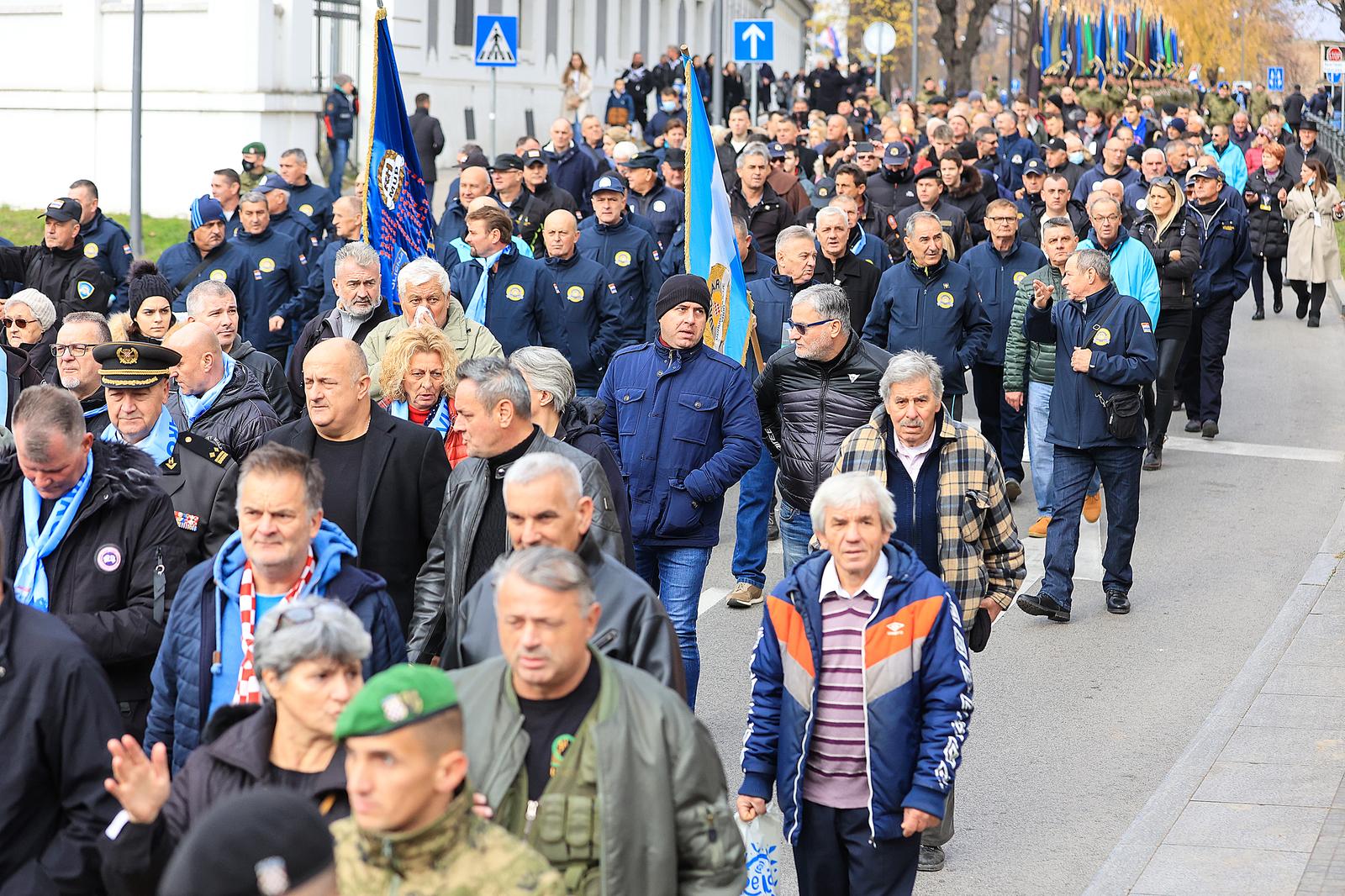 Kolona sjećanja u Vukovaru 18. studenog 2021. Kolona sjećanja u Vukovaru 18. studenog 2021.