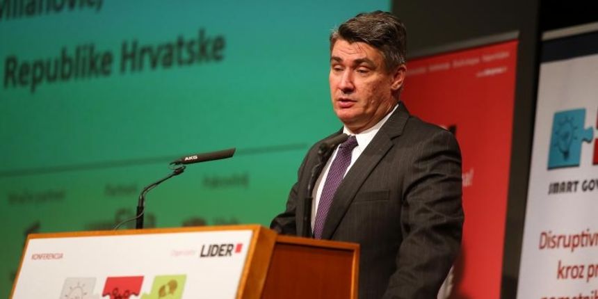 Konferencija Smart Government: Disruptivne inovacije kroz primjenu pametnih rjesenja. Na panel diskusiji uz premijera sudjelovali su i brojni ministri. Zoran Milanovic. Photo: Jurica Galoic/PIXSELL