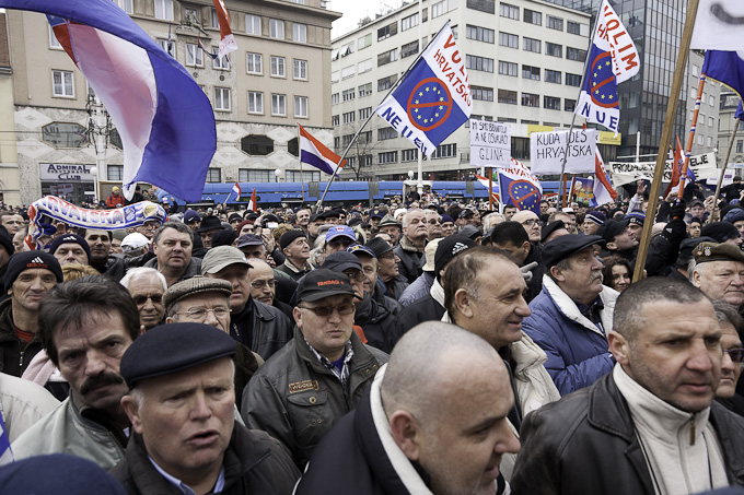 Zadarski branitelji na prosvjedu u Zagrebu 26. veljace 2011, Foto: Leo Banic Zadarski branitelji na prosvjedu u Zagrebu 26. veljace 2011, Foto: Leo Banic