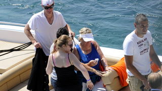 Dubrovnik, 050710.
U Dubrovnik je danas dosao John McEnroe, poznati tenisac koji ce sa Goran Ivanisevicem 08.07.10. odigrati revijalni humanitarni mec za Dubrovacku opcu bolnicu. Mec ce se odigrati na Stradunu ispred Knezeva dvora. John McEnroe stigao je Dubrovnik, 050710.
U Dubrovnik je danas dosao John McEnroe, poznati tenisac koji ce sa Goran Ivanisevicem 08.07.10. odigrati revijalni humanitarni mec za Dubrovacku opcu bolnicu. Mec ce se odigrati na Stradunu ispred Knezeva dvora. John McEnroe stigao je