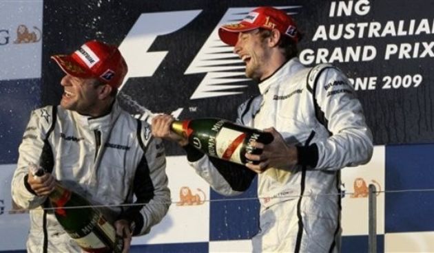 Jenson Button, Rubens Barrichello(AP photo)