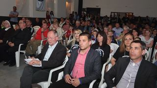 Bibinje: Predstavljena knjiga “Bitka za Vukovar” Damira Plavšića. Foto: Leo Banić Bibinje: Predstavljena knjiga “Bitka za Vukovar” Damira Plavšića. Foto: Leo Banić