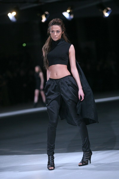 U trgovackom centru West gate sinoc zapoceo modni dogadjaj Nivea Cro A Porter. U trgovackom centru West gate sinoc zapoceo modni dogadjaj Nivea Cro A Porter.