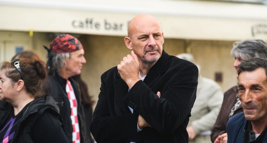 Prosvjed pod nazivom Pravda za zadarskog policajca – umjesto odlikovanja, suspenzija Prosvjed pod nazivom Pravda za zadarskog policajca – umjesto odlikovanja, suspenzija