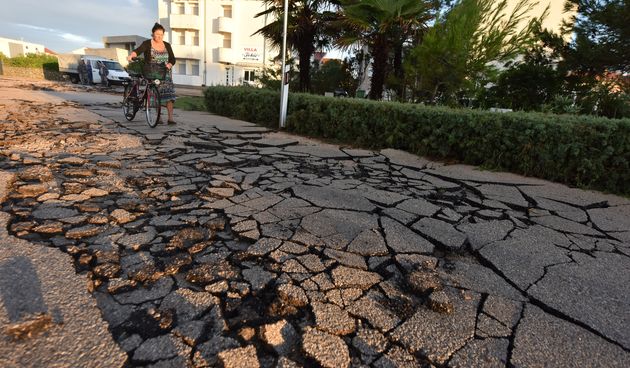 Sukošan: vojska i vatrogasci saniraju štetu koju je Zadarskoj županiji nanijela ciklona Gracija
