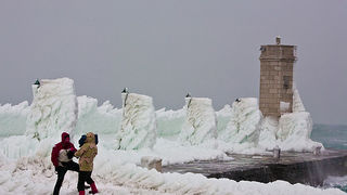 Senj u zagrljaju ledenog pokrivača, foto: Leo Banić