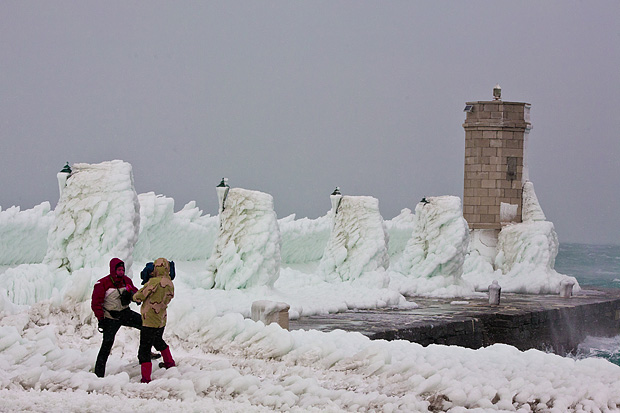Senj u zagrljaju ledenog pokrivača, foto: Leo Banić