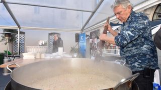 Priprema rižota s plodovima mora u sklopu Tuna, Sushi & Wine Festivala Priprema rižota s plodovima mora u sklopu Tuna, Sushi & Wine Festivala