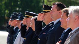 U prigodi Dana hrvatske policije i njihovog zaštitnika Sv.Mihovila danas je u PU Zadarskoj održana prigodna svečanost.U nastavku svečanosti, pokaznu vježbu samoobrane izveli su pripadnici interventne jedinice PU Zadarske te su podijeljena priznanja nagrađ U prigodi Dana hrvatske policije i njihovog zaštitnika Sv.Mihovila danas je u PU Zadarskoj održana prigodna svečanost.U nastavku svečanosti, pokaznu vježbu samoobrane izveli su pripadnici interventne jedinice PU Zadarske te su podijeljena priznanja nagrađ