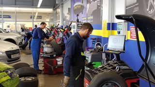 Zadrani pohrlili na izmjenu ljetnih sa zimskim gumama Zadrani pohrlili na izmjenu ljetnih sa zimskim gumama