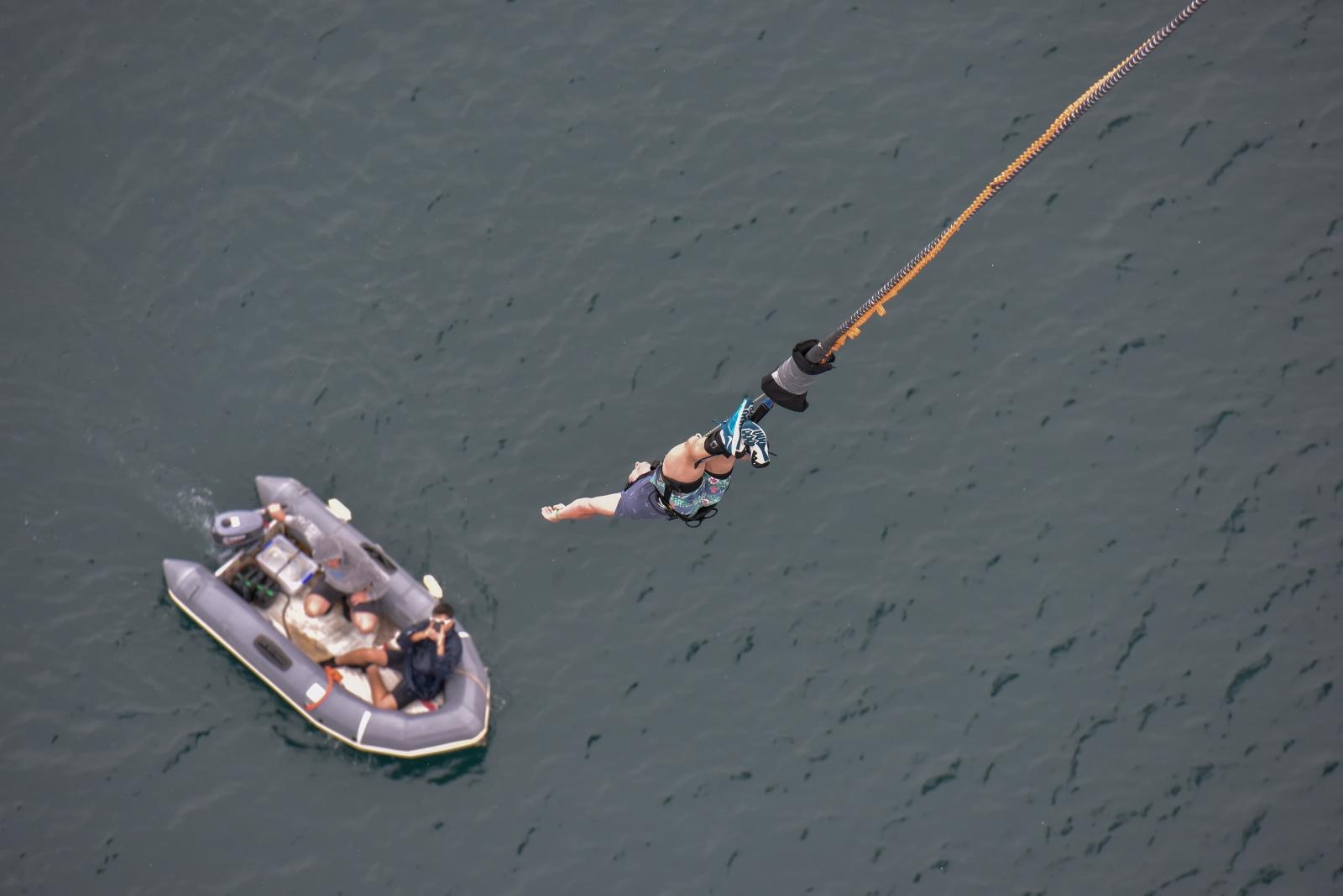 Otvorena sezona bungee skokova s Masleničkog mosta