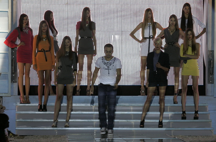 Bol, 010711.
Druga vecer Dove Fashion.hr revije na plazi Zlatni rad u Bolu.
Na slici: kreacije Ivana Alduka.
Foto: Jakov Prkic / Cropix Bol, 010711.
Druga vecer Dove Fashion.hr revije na plazi Zlatni rad u Bolu.
Na slici: kreacije Ivana Alduka.
Foto: Jakov Prkic / Cropix