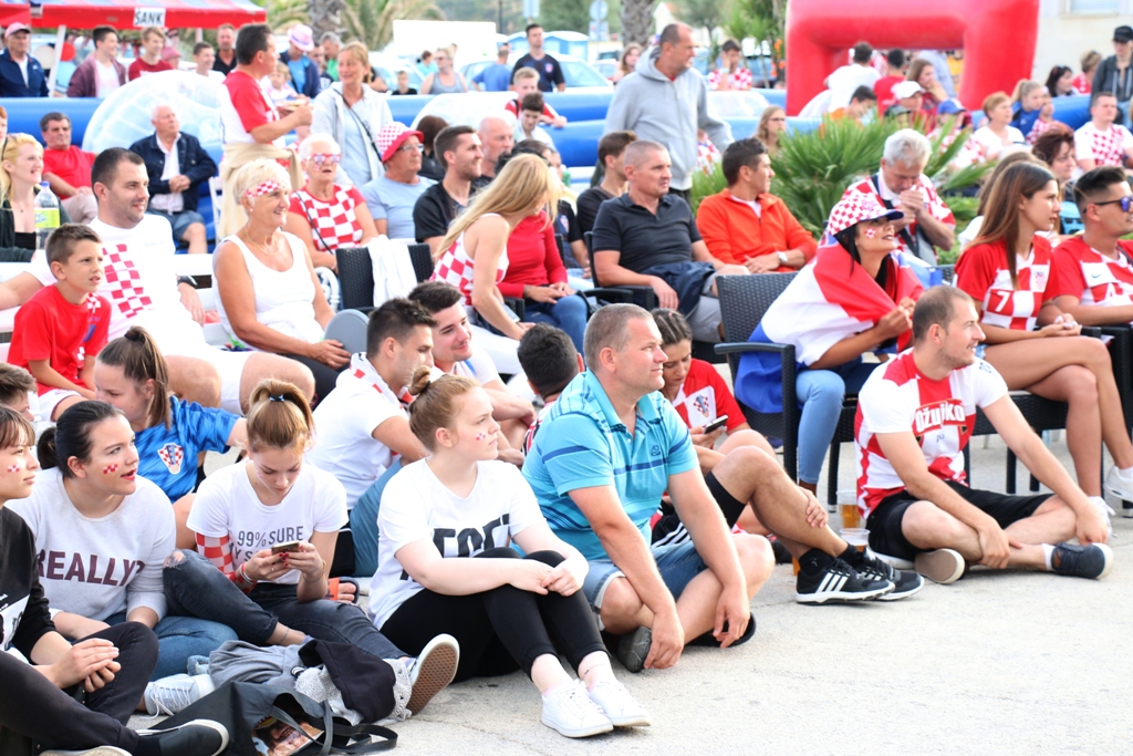 Virski navijači podržali Vatrene Virski navijači podržali Vatrene