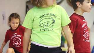 Loptica : “Volim te grade” (foto:Saša Čuka)