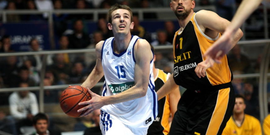 Zadar, 170412.Dvorana Kresimir Cosic na Visnjiku.Utakmica 9. kola lige za prvaka izmedju Zadra i Splita.Na fotografiji : igrac Zadra Ante Delas.Foto: Andrija Lucic / CROPIX Zadar, 170412.Dvorana Kresimir Cosic na Visnjiku.Utakmica 9. kola lige za prvaka izmedju Zadra i Splita.Na fotografiji : igrac Zadra Ante Delas.Foto: Andrija Lucic / CROPIX