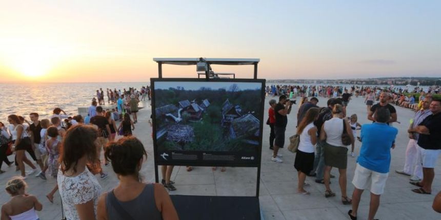 Izložba “National Geographic – Hrvatska iz zraka” na zadarskoj rivi Izložba “National Geographic – Hrvatska iz zraka” na zadarskoj rivi