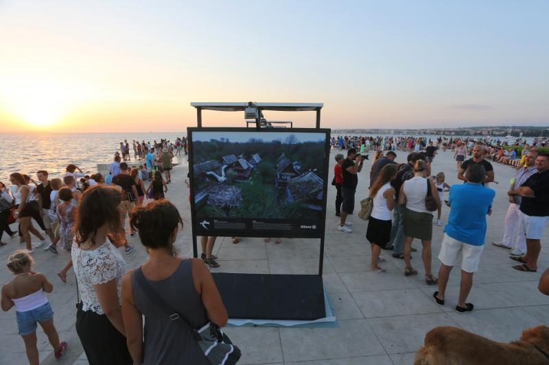 Izložba “National Geographic – Hrvatska iz zraka” na zadarskoj rivi Izložba “National Geographic – Hrvatska iz zraka” na zadarskoj rivi