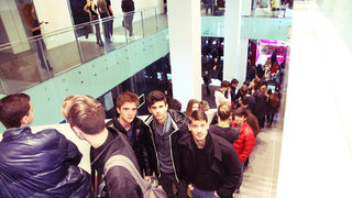 Cro a Porter casting